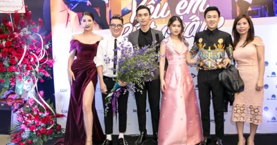 Dương Triệu Vũ bay ra Hà Nội ủng hộ vai diễn mới của Mr Đàm