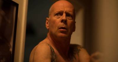 Bruce Willis tái xuất cứu chó, phiên bản John Wick