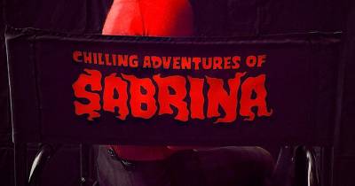 Những điều bạn cần biết về series Chilling Adventures Of Sabrina