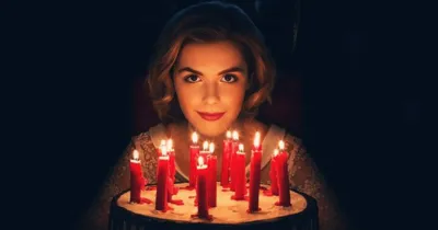 [REVIEW] Lạc vào thế giới phù thủy rùng rợn trong series Chilling Adventures of Sabrina