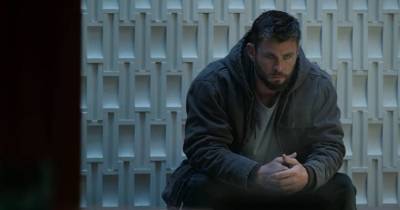 [TRAILER] Avengers: Endgame - Nhóm Avengers vô vọng sau cú búng tay của Thanos