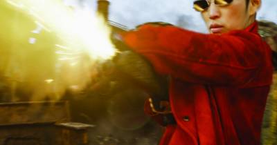 “Bom xịt” phòng vé mới đã xuất hiện, Cỗ Máy Tử Thần “đánh bật” Robin Hood