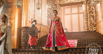 Aladdin live action tung hình "dở khóc dở cười", Will Smith trấn an khán giả: Thần Đèn sẽ có màu xanh!