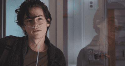 Five Feet Apart và sự trở lại của chàng Cole Sprouse năm nào