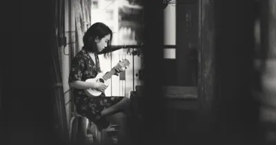 Trời Sáng Rồi, Ta Ngủ Đi Thôi và câu chuyện về hai người trẻ lạc lõng giữa Sài Gòn
