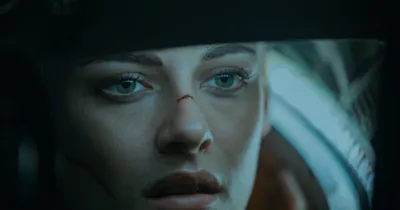 Kristen Stewart thôi làm "thiên thần", trở thành nhà khoa học trong Underwater