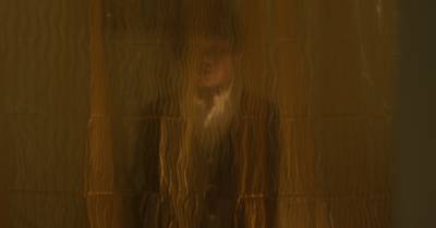 Bóng Ma Không Xác tung trailer rùng rợn về căn nhà ma ám