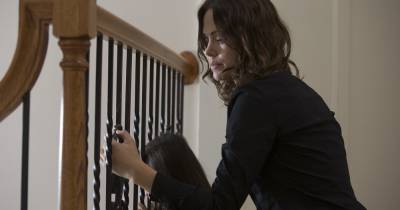 Kẻ Ẩn Nấp tung trailer đầy kịch tính và rùng rợn