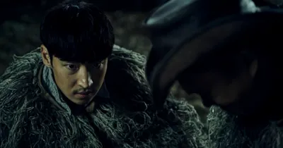 Kẻ Săn Mộ - "Ông hoàng" phòng vé Hàn Quốc tung trailer