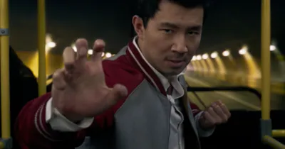 Shang-Chi và Huyền Thoại Thập Nhẫn (2021) tung teaser trailer
