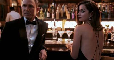 No Time to Die (2021) - Giới phê bình nói gì về lần tái xuất cuối cùng của "James Bond" Daniel Craig?