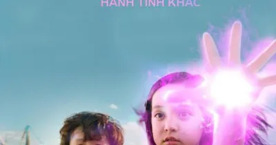 Maika - Cô Bé Đến Từ Hành Tinh Khác - Nhận được cơn mưa lời khen sau buổi công chiếu tại Sundance