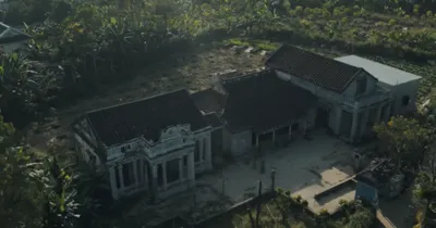 Bóng Đè (2022) - Hội An, thành phố cổ kính đậm nét Việt làm bối cảnh trong phim kinh dị gắn mác Lê Văn Kiệt