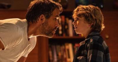 [REVIEW] The Adam Project (Netflix) – Không mới lạ nhưng đủ giải trí