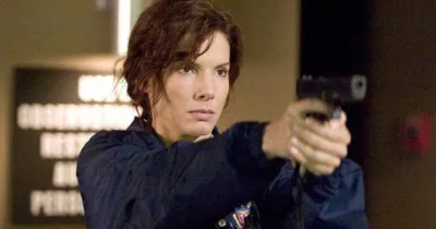 Thành Phố Mất Tích (2022) - Sandra Bullock vừa đóng chính vừa tự mình tham gia sản xuất