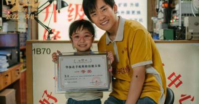 [REVIEW] Kỳ Tích Đứa Trẻ Ngốc (Netflix) – Bộ phim truyền cảm hứng một cách nhẹ nhàng và dễ thấm