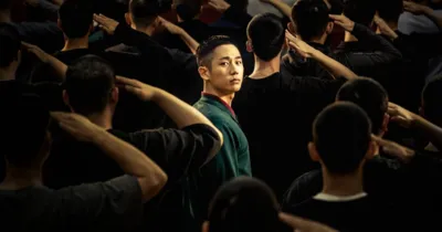 [Review] D.P.2 (Truy Bắt Lính Đào Ngũ 2) lấy nước mắt khán giả bằng tính nhân văn