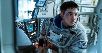 Review The Moon: Nhiệm Vụ Cuối Cùng