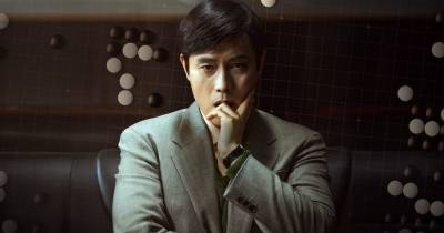 Review Ván Cờ Vây (Netflix) – Bàn tiệc diễn xuất có một không hai Lee Byung Hun và  Yoo Ah In