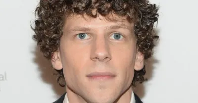 Jesse Eisenberg - Kẻ lạc lõng hoàn hảo