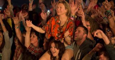 5 lý do để các bạn gái đi xem Nhóc Tì Của Tiểu Thư Jones