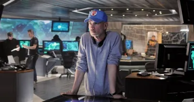 Đạo diễn  Independence Day: Resurgence chê phim Marvel