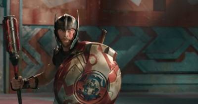 Sững sờ trước trailer đầu tiên của Thor: Ragnarok