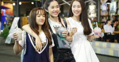 [REVIEW] Hạ Cuối Tình Đầu - Thành công ở những màn rắc thính hoàn hảo nhưng thất bại trong việc thuyết phục người xem