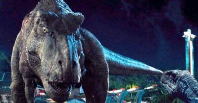 Công bố tựa phim chính thức cho Jurassic World 2
