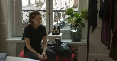 Kristen Stewart trở lại màn ảnh rộng với bộ phim dán nhãn 18+