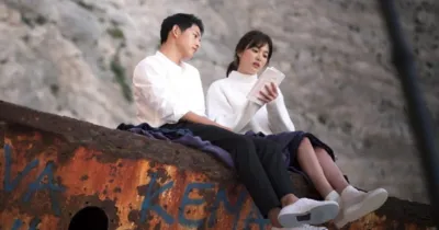 Hậu Duệ Mặt Trời bản Việt - Liệu có đủ sức tiếp nối thành công của Người Phán Xử, Sống Chung Với Mẹ Chồng?