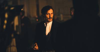 Những bí ẩn kinh hoàng tiếp tục được hé lộ trong trailer chính thức của Cô Dâu Ma