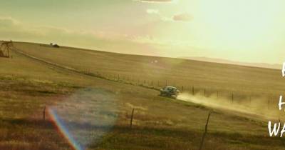 Hell or High Water (2016) - Mỏ dầu trên những cánh đồng bỏ hoang