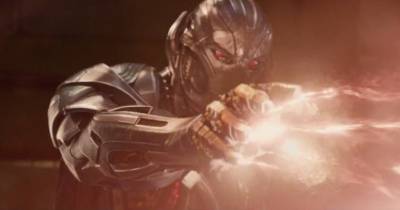 Tony Stark đã tạo ra Ultron như thế nào?