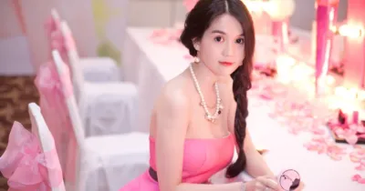 Gái quê Ngọc Trinh trong Vòng Eo 56