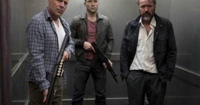 Bruce Willis đại náo Moscow trong trailer mới của Die Hard 5