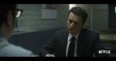9 TV series thriller, kinh dị trên Netflix phải xem hè này!