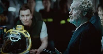 Michael Fassbender hóa thân thành 2 nhân vật trong Alien: Covenant