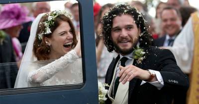 Lạc vào đám cưới đẹp như mơ của 2 ngôi sao Game of Thrones