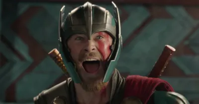 Cùng soi 18 easter eggs có trong Thor: Ragnarok