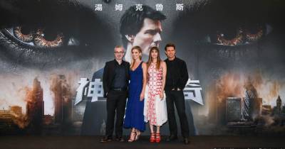 Thảm đỏ - Tom Cruise lịch lãm ra mắt bộ phim The Mummy