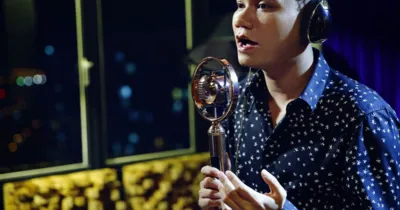 Khi Con Là Nhà - Da diết ca khúc mới từ Khắc Việt