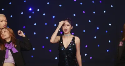 Liz Cương vừa làm diễn viên vừa làm ca sĩ trong Trường Học Bá Vương
