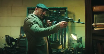 "Chuyên gia đào tẩu" Sylvester Stallon tiếp tục vượt ngục trong phần tiếp theo của Escape Plan - Hades