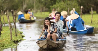 Cho Em Gần Anh Thêm Chút Nữa Tung poster đầu tiên và ảnh hậu trường lãng mạn