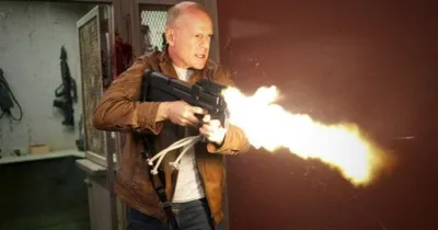 Ngân hàng của Bruce Willis bị cướp trong Marauders