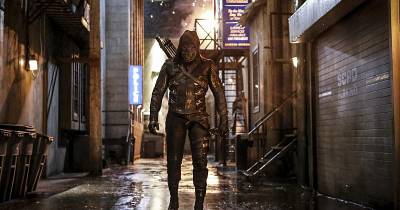 Arrow mùa 5 - Oliver Queen phải chịu trách nhiệm cho sự hiện diện của Prometheus!