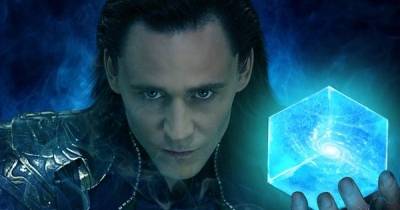 Loki đã đánh cắp khối Tesseract trong Thor: Ragnarok?