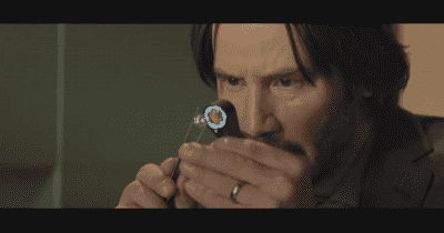 Keanu Reeves tái xuất màn ảnh với Siberia: Cuộc Chiến Kim Cương Xanh