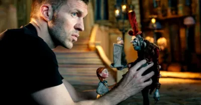 Travis Knight – Cái tên hứa hẹn mang lại hơi thở mới cho thương hiệu Transformers